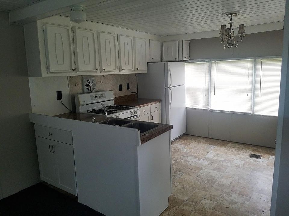 Newly Renovated Kitchen