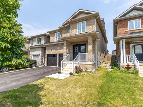 213 Richardson Cres, Bradford West Gwillimbury, ON L3Z 0R5