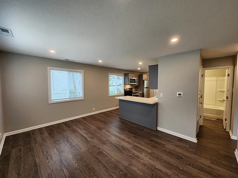 424 Nussbaum Ave — Photo 11