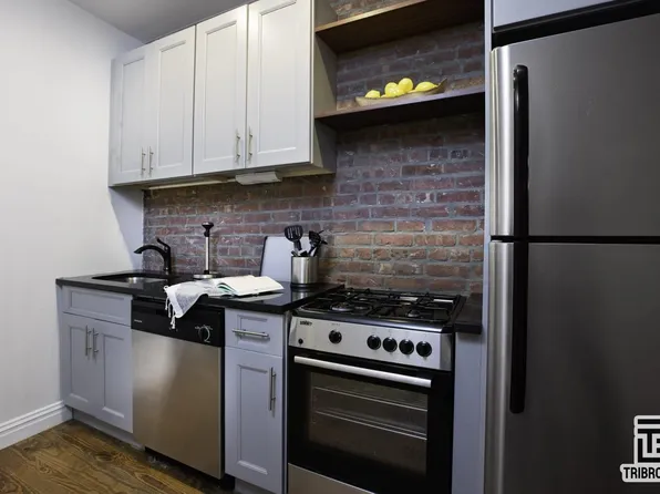 147 Smith Street image 2 of 7