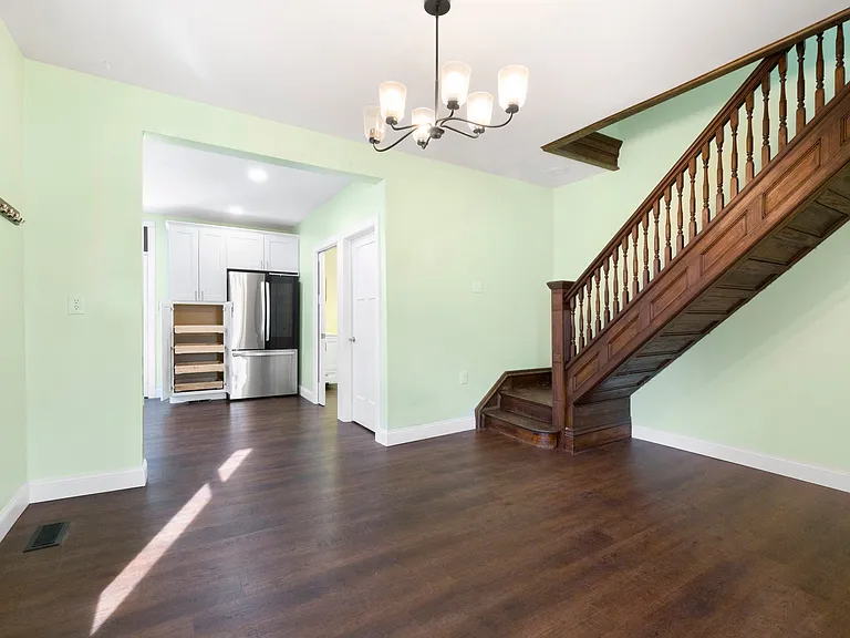 1216 Jackson St — Photo 7