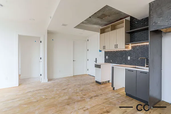 Rented by Commercial Capital Resources INC | media 45