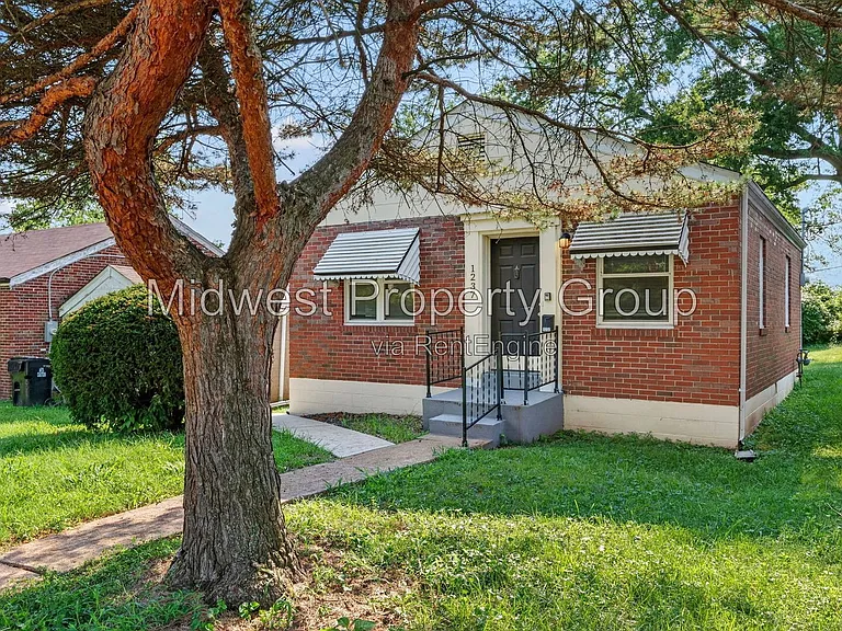 1237 Fairview Ave — Photo 2