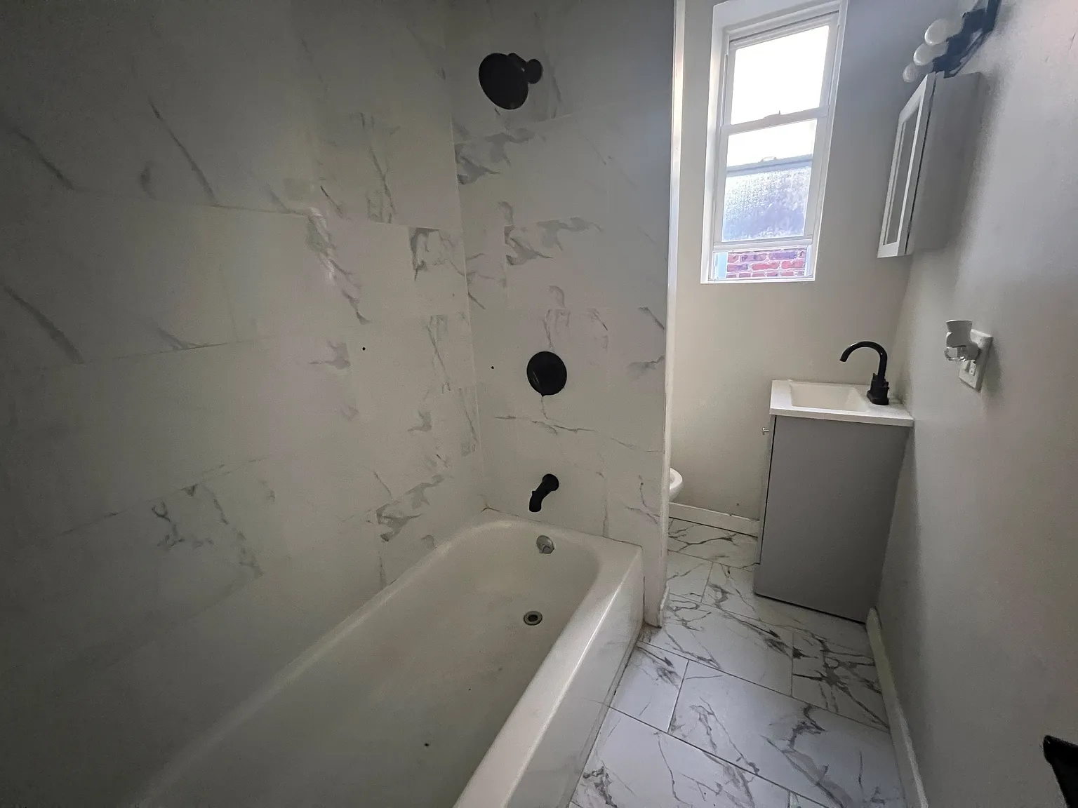 2 bed, $2,000 — Photo 3