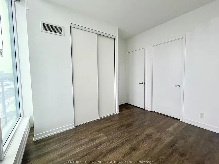 950 Portage Pkwy #302 — Photo 14