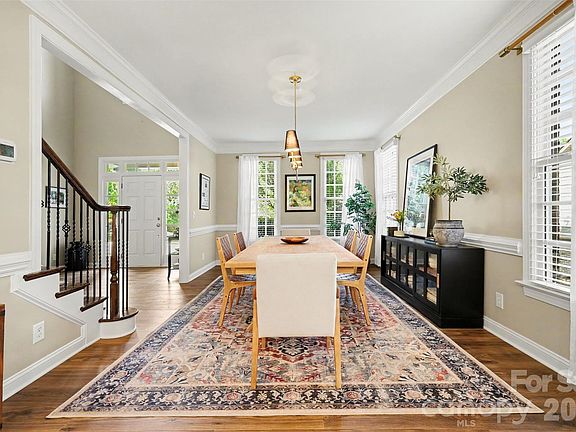 3rd image of 16619 Flintrock Falls Ln