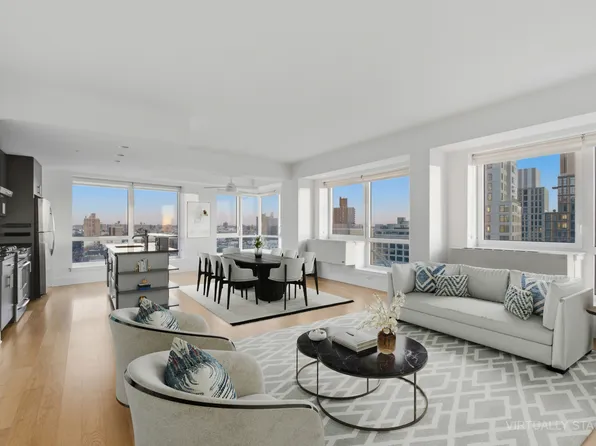 440 Kent Avenue image 1 of 7