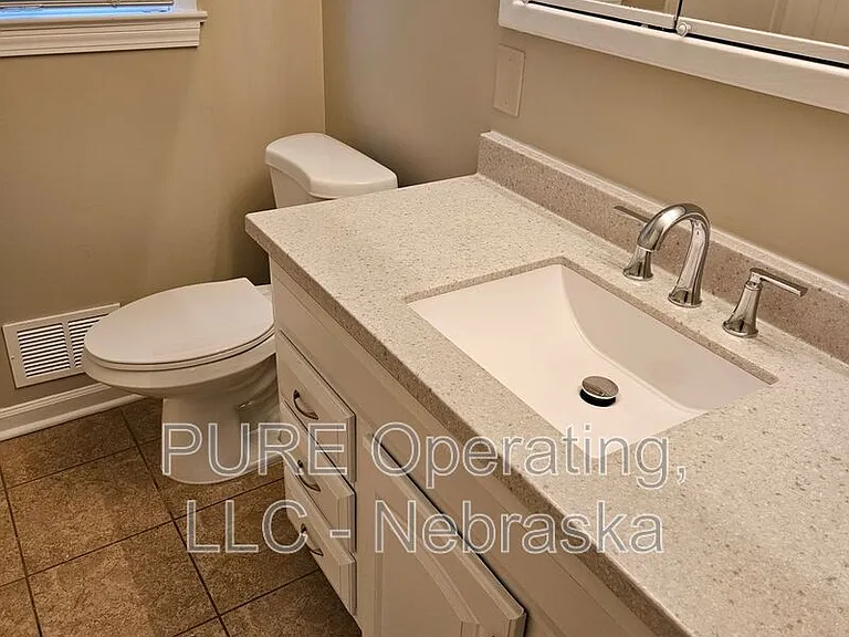 3341 S 89th St — Photo 30