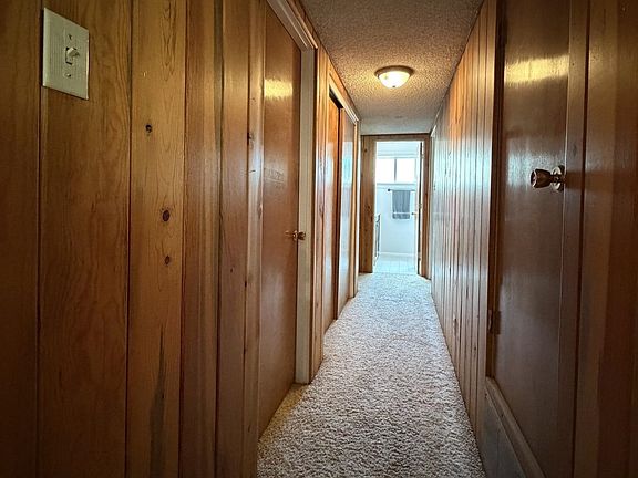 4th image of 222 Wildrose Ln