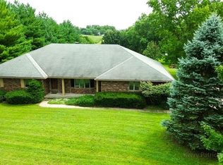 6107 NE Palomino Dr, Saint Joseph, MO 64505