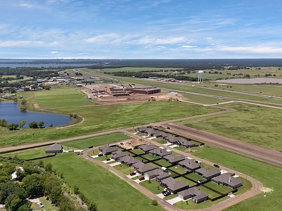 2nd image of 109 Panther Loop