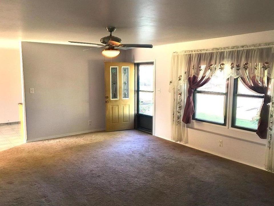 1st image of 691 El Camino Paraiso