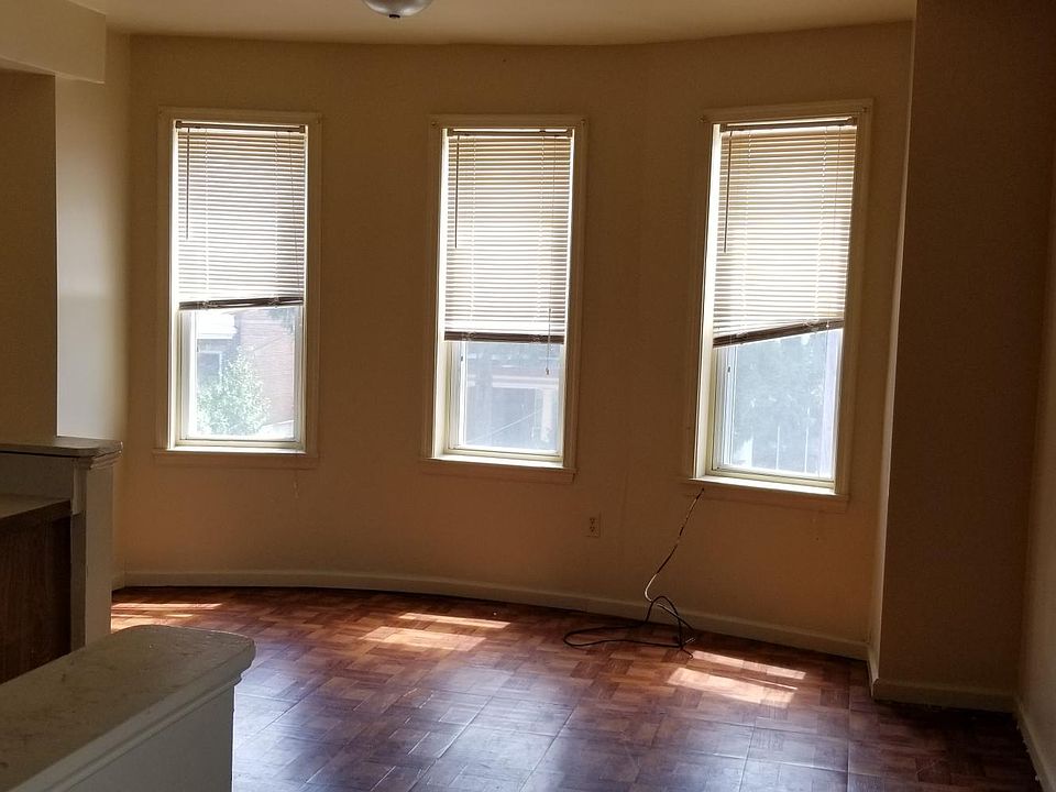 2nd image of 201 N Broom St APT 2