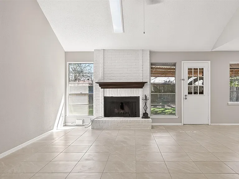 927 Comstock Springs Dr — Photo 34