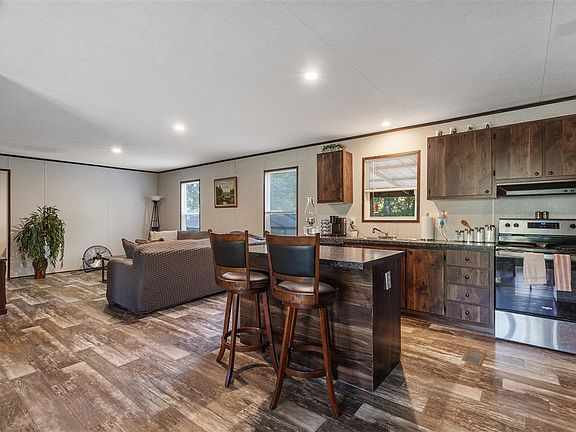 4th image of 85 Willow Branch Rd