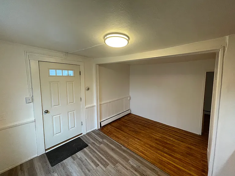 154 Main St #4 — Photo 3