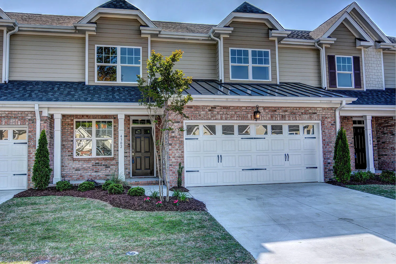 4 bed, 3.5 bath, $3,225 — Photo 1