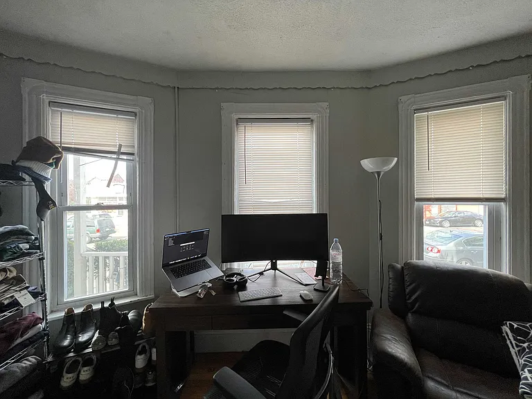 Highland Ave — Photo 10