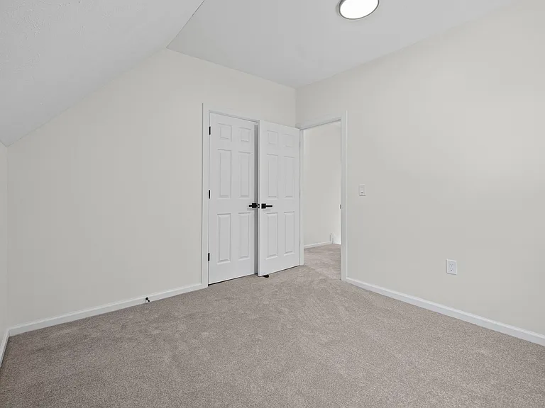 12028 Wade Park Ave — Photo 29