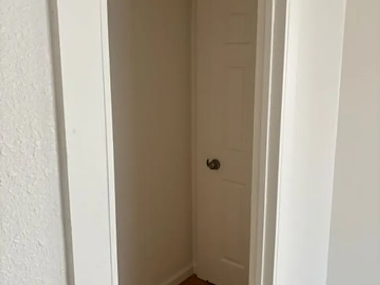930 Sterling Rd — Photo 10