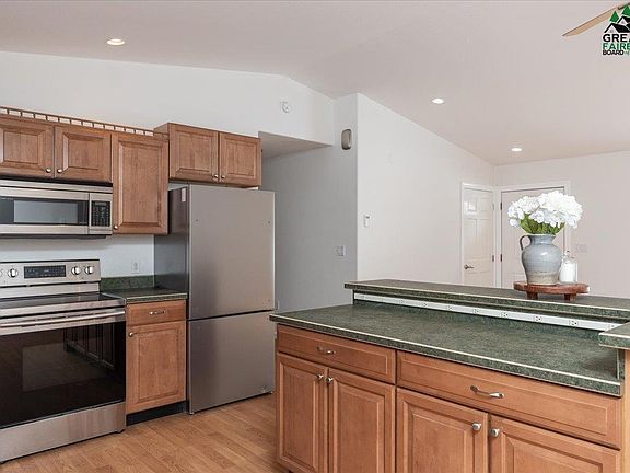 4th image of 1854 Blackburn Way