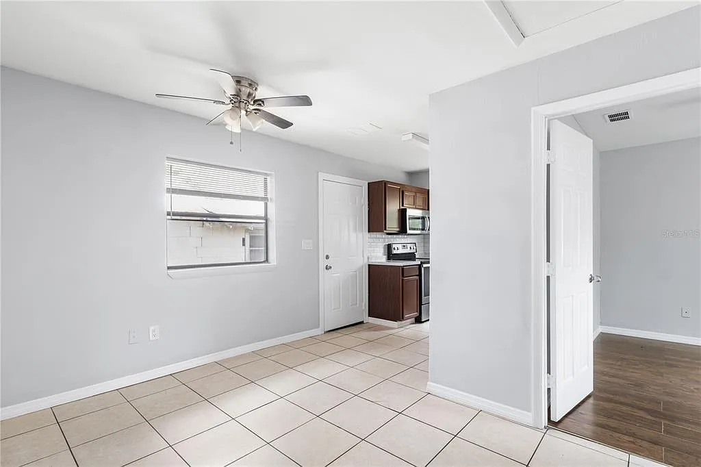 2 bed, 1.0 bath, 756 sqft, $1,350 — Photo 4