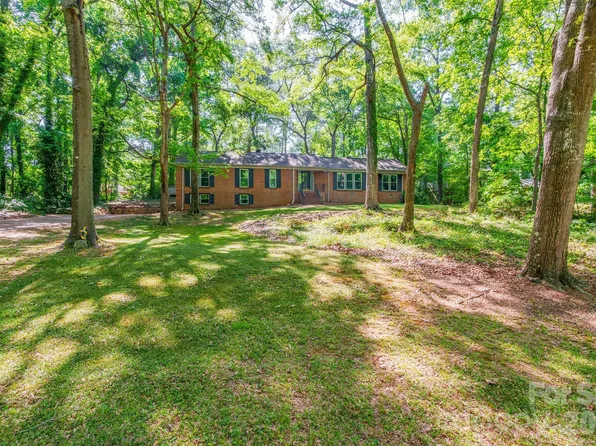 513 Mountainbrook Rd, Lancaster, SC 29720