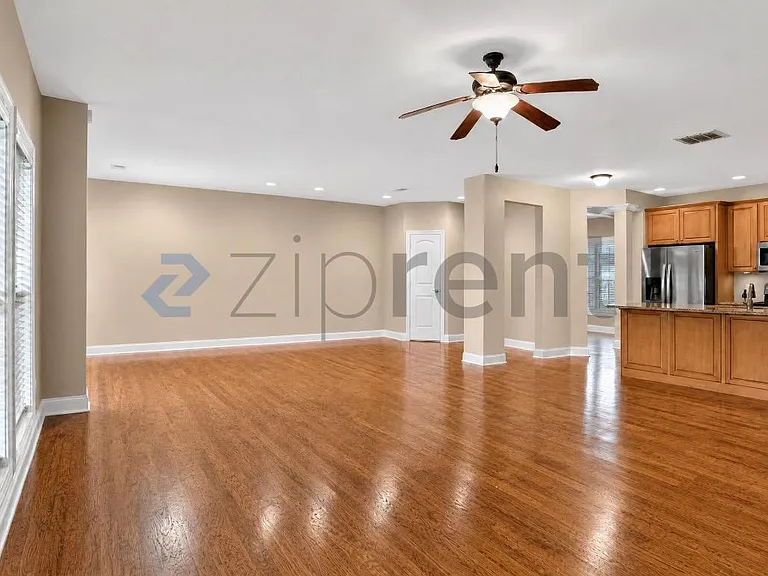 4209 Lindsey Way — Photo 12
