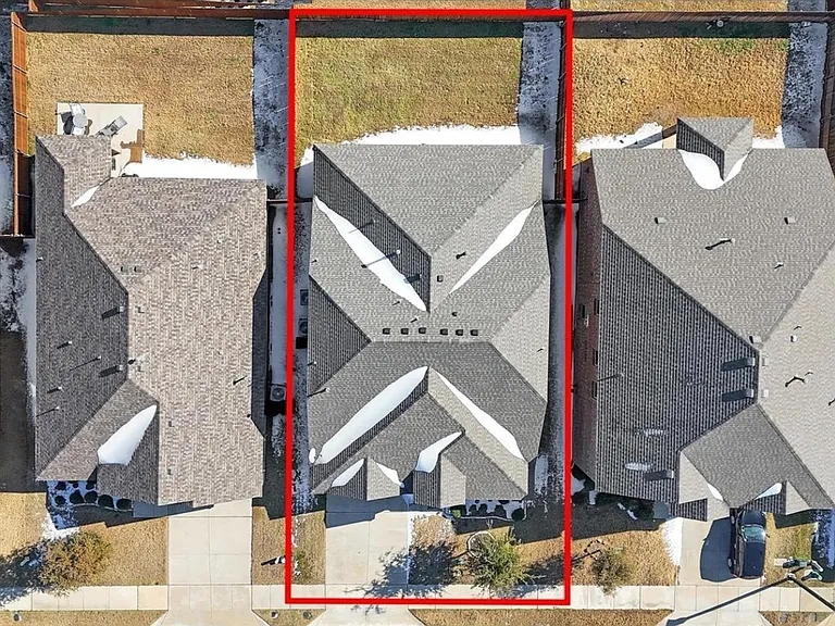 2109 Lake Hawthorne Trl — Photo 31