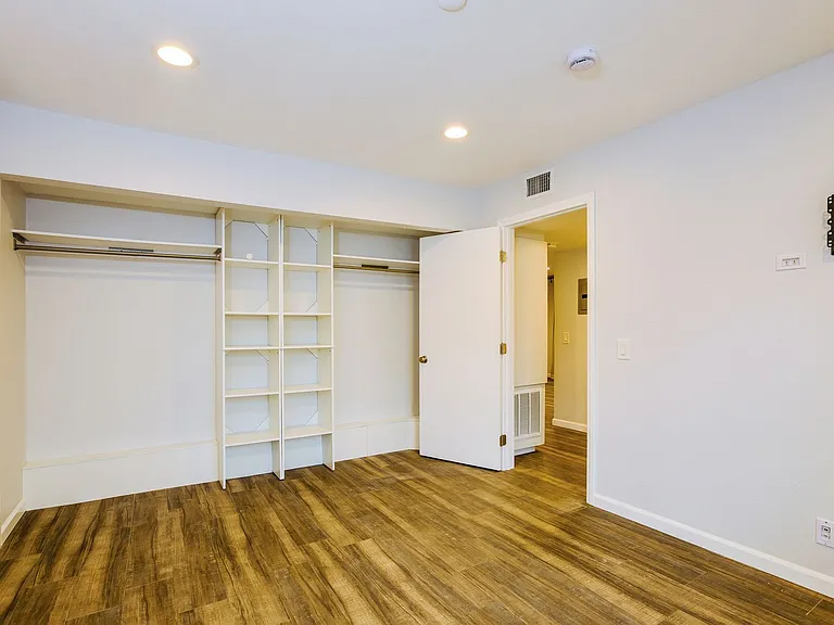 23250 Orange Ave #1 — Photo 10