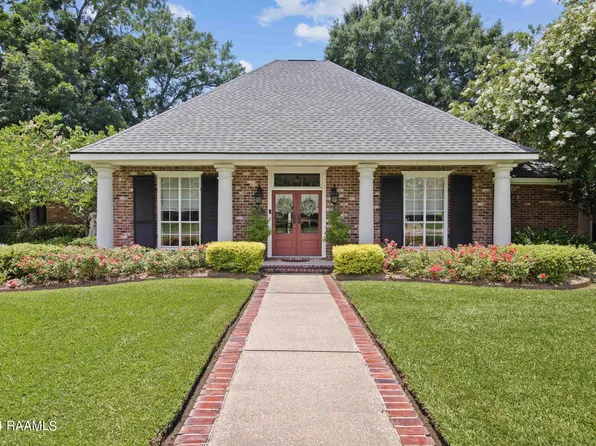 402 Champs Elysee Blvd, Lafayette, LA 70503