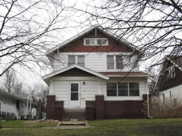 1420 Otley Ave, Perry, IA 50220