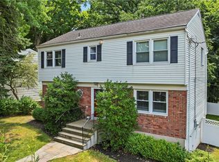 4 Chestnut Ridge Way, Dobbs Ferry, NY 10522