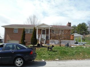 147 Windy Hill Dr, Princeton, WV 24739