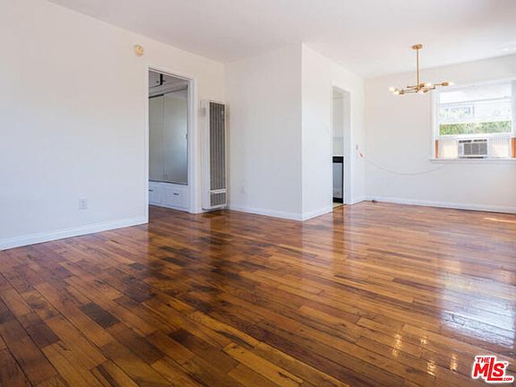 5th image of 5116 Baltimore St