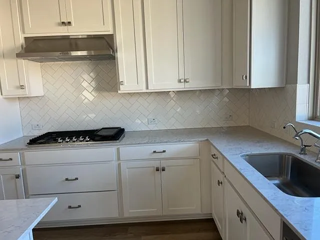 1006 Pinyon Cv — Photo 26