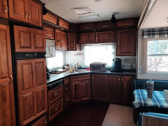 5th image of 261 E Titan Ranch Rd