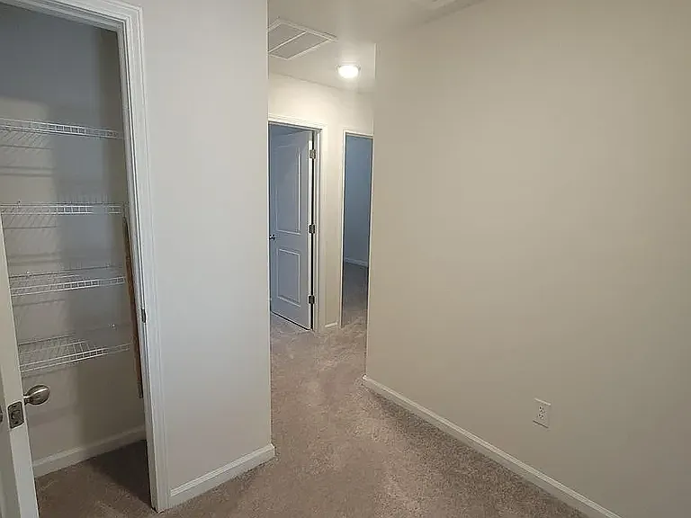 153 Valley Creek Dr — Photo 12