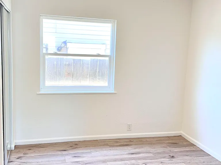 321 Nash Ave — Photo 12