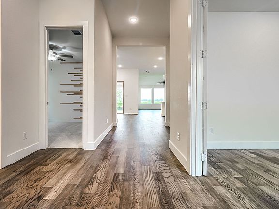 4th image of 3417 Cimarron River Dr
