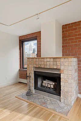 Rented by SERHANT. | media 2