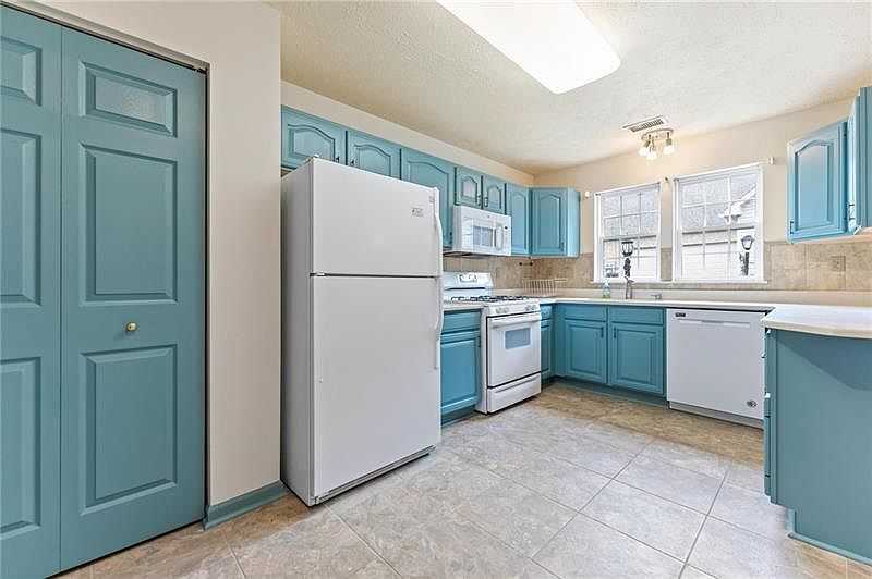 6035 Belle Terre Ct, Bridgeville, PA 15017 Zillow