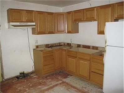 2nd image of 511 Glen Ave