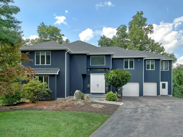 76 Random Farms Circle, Chappaqua, NY 10514