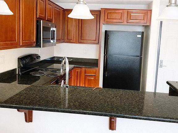 4th image of 200 W 2nd St APT 1506