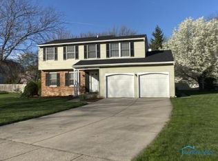 203 Quail Rd, Perrysburg, OH 43551