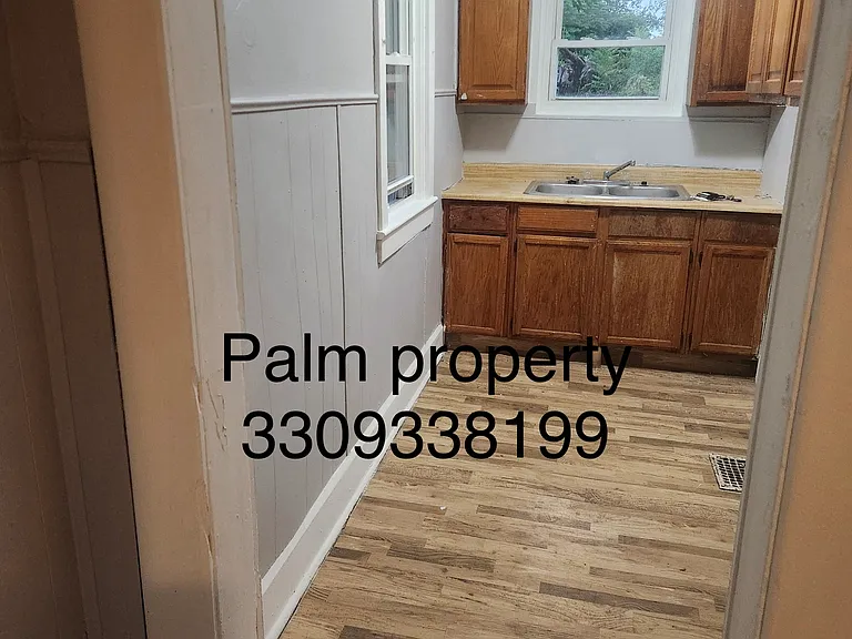 1933 Harvey Pl SE — Photo 5
