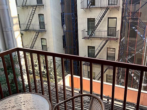 3rd image of 147 W 142nd St APT 4B