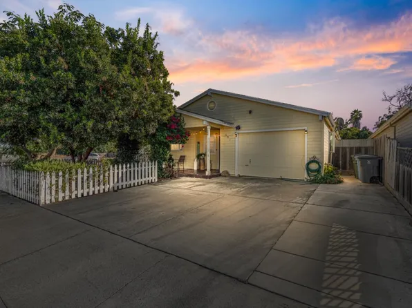 601 Chaparral Ct, Hollister, CA 95023