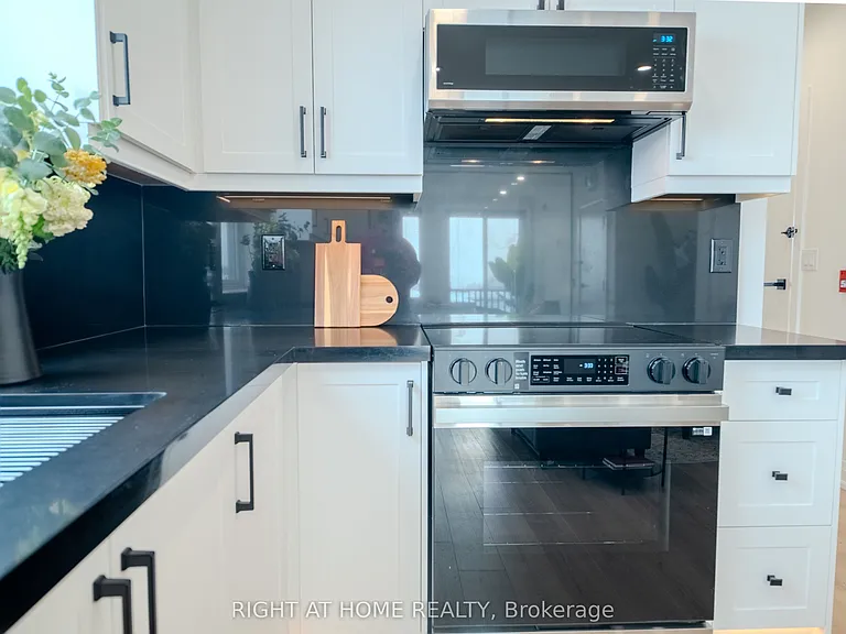 55 Innes Ave #3 — Photo 11